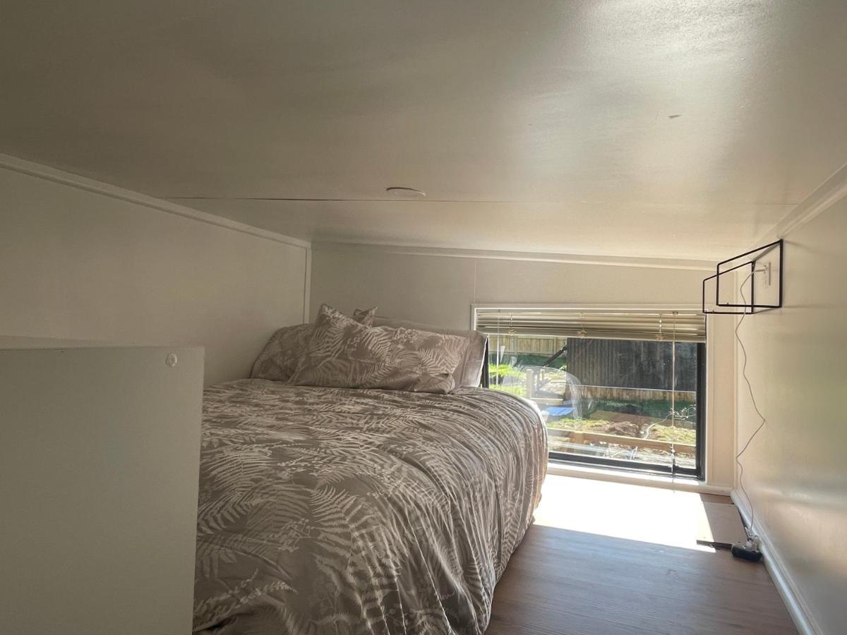 Tiny House In The Bush - A Minute From Town Centre Ruapehu Unique Stays Raetihi Exterior photo