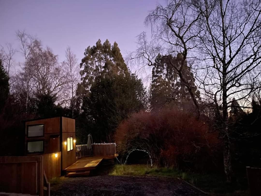 Tiny House In The Bush - A Minute From Town Centre Ruapehu Unique Stays Raetihi Exterior photo
